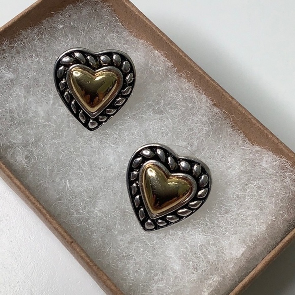 Gold silver heart rope edge post earrings size .5 EUC